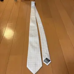 ホワイトネクタイ