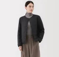 無印良品　軽量ダウン　ポケッタブル　ノーカラージャケット　婦人黒　M