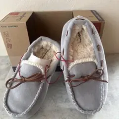 【新品•美品】DEARFOAMSモカシンシューズ　キッズ シューズ ボア　グレー