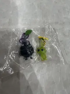 ピクミン　キーホルダー　岩ピクミン　光ピクミンのサムネイル