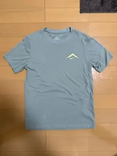 NIKE Tシャツ 背中に亀のプリント ランニング DRIFIT