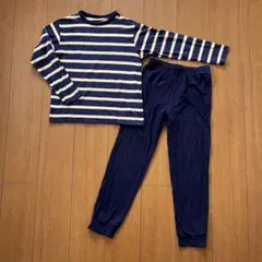 ユニクロ　ウルトラストレッチセット　パジャマ 【140】