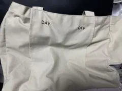 3coins トートバッグ　ベージュ？　DAY OFFのサムネイル
