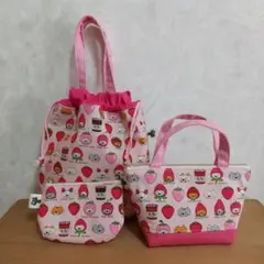 ハンドメイド持ち手つき巾着袋と持ち手つきポーチ、ミニポーチの３点セット