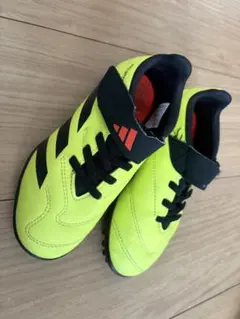 adidas 蛍光イエロー サッカーシューズ18センチ