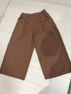 ブラウン ボタン付き ワイドパンツ Mサイズ