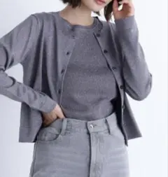 ナチュラルビューティーベーシック　クルーネックアンサンブル　試着のみ