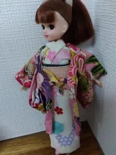 22cmドール リカちゃん セリアドール ＊ 和服 振袖 着物 (赤系①