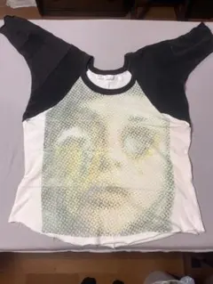 イヤーマンスデー　顔プリント ラグランスリーブ トップス