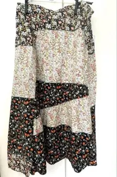 新品♪マカフィー　トゥモローランド　花柄コットンロングスカート サイズ36のサムネイル