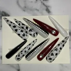 ネイルチップ クルエラ ギャル ディズニー　ダルメシアン 冬