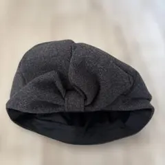 ダークグレー ベレー帽風