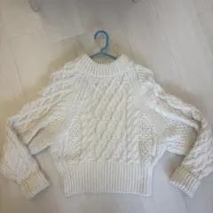 H&M アイボリー ケーブルニットセーター