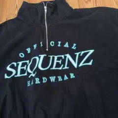 SEQUENZ ハーフジップ スウェット ブラック 刺繍
