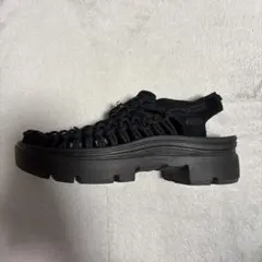 Item thumbnail for item debb9829-5b6a-4cc4-900c-200301d3f81c