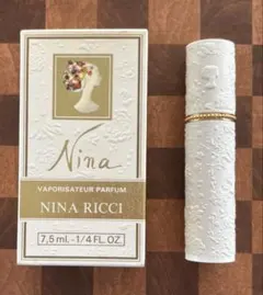NINA RICCI Nina パルファム 7.5ml ミニ香水のサムネイル