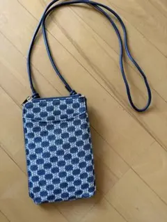 スマホショルダーバッグ　デニム ネイビー幾何学模様