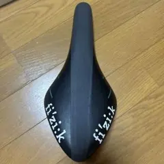 fi'zi:k R3 サドル カーボンレールのサムネイル