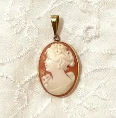【期間限定値下】イタリアヴィンテージ　シェルカメオ　ペンダントトップ （K18）