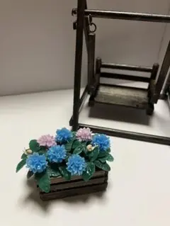 【ミニチュアフラワー】雨上がりの紫陽花とかたつむり