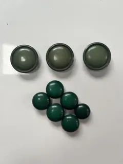 緑色プラスチック製　昭和レトロボタン 10個セット