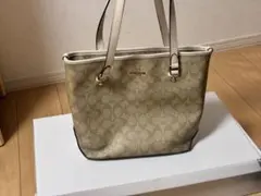 Coach ショルダーバッグ ベージュ ロゴ柄