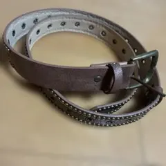 スタッズ付きブラウンレザーベルト