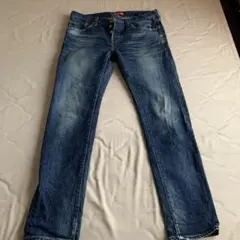 ダークブルー ストレートデニム ボタンフライ