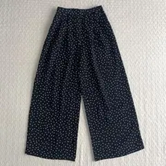 GU ドットパンツ　ワイドパンツ　タック　白黒　水玉