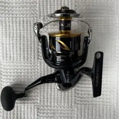 Daiwa SALTIGA 4000-XH スピニングリール - メルカリ