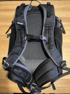 Item thumbnail for item 73b4055d-7574-47f3-ad54-2581080ff382