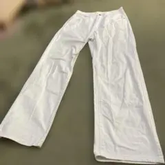 ホワイトジーンズ　SHEIN Mサイズ
