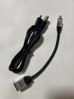 HDMIケーブルとUSBケーブル