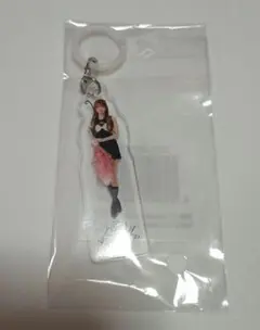 ILLIT ウォンヒ Glitterday アクリルキーホルダー - メルカリ