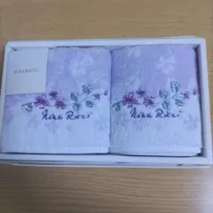 新品未使用　N I NA RICCIニナリッチのタオルハンカチ2枚セット