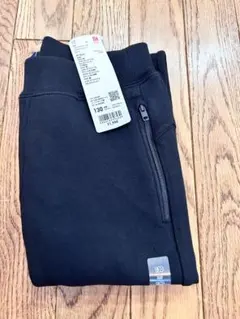 【新品】ユニクロ　ウルトラストレッチドライスウェットパンツ　130