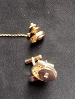 ネクタイピンとカフスボタンセット