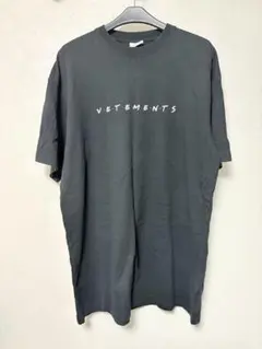 国内正規品】VETEMENTS ヴェトモン 反転ロゴ Tシャツ ブラック M 
