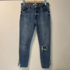 Bershka ダメージジーンズ サイズ40
