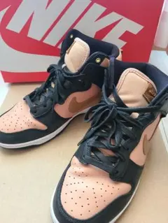 ナイキ　ダンクハイ　ブラックフラックス