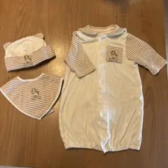 バーニーズニューヨーク　ロンパース・帽子・スタイ3点セットのサムネイル