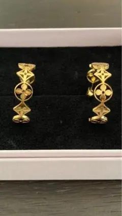 Item thumbnail for item a82cbad7-77b5-4511-bad9-cc7e954a1792