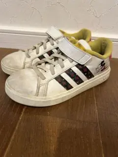 adidas ミッキーマウス アディダス キッズスニーカー 19.5cm