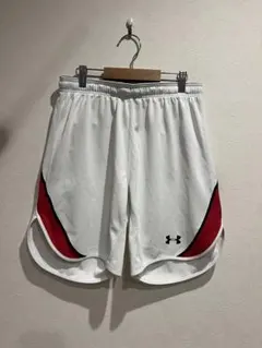 UNDER ARMOUR ホワイト/レッド ショートパンツ MD