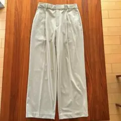 UNIQLO タックワイドパンツ
