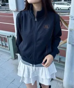 トラックジャケット