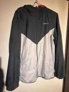 グレー ナイロンジャケット