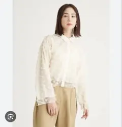 emmi（エミ）フラワーチュールブラウス （IVR）