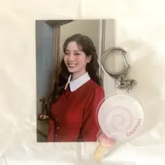 TWICE、ダヒョンちゃんサイン入りトレカ
