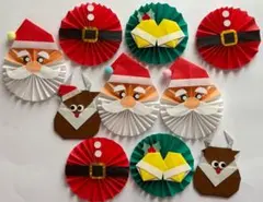 折り紙　クリスマス　壁面飾り サンタクロース